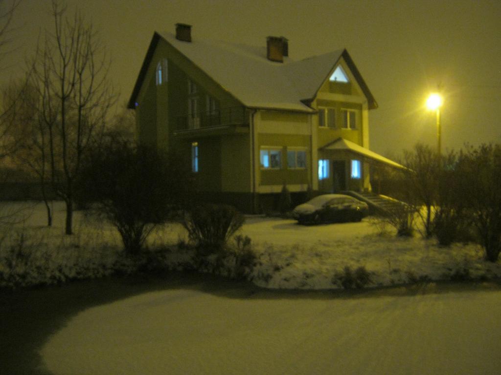 Hostel Geo Gomel Bagian luar foto