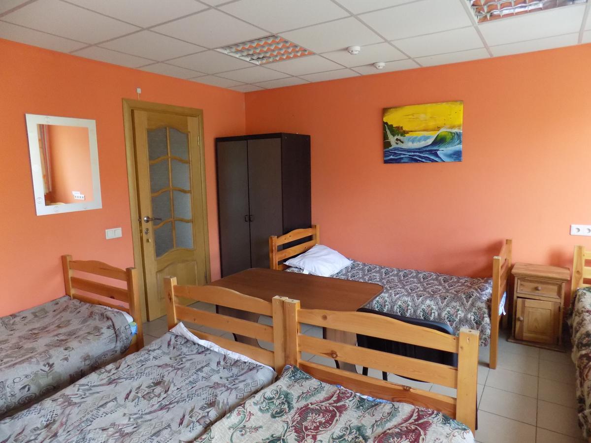 Hostel Geo Gomel Bagian luar foto