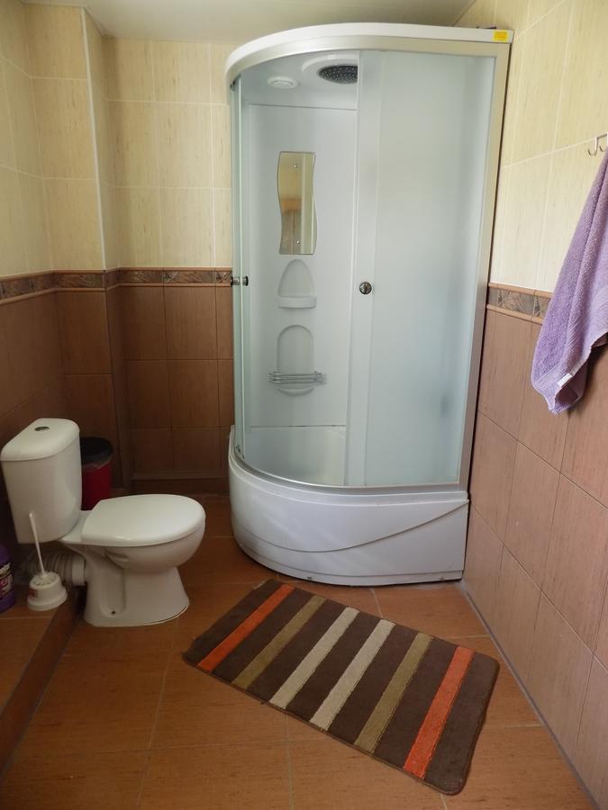 Hostel Geo Gomel Bagian luar foto